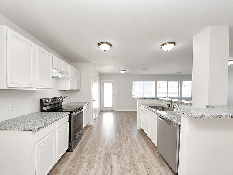 20623 Patriot Park Ln — Photo 13