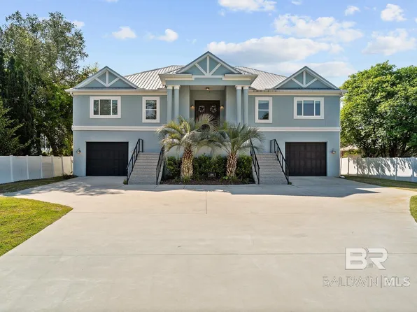 4724 Burkart Ln, Orange Beach, AL 36561
