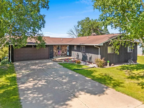 237 Park Ln, Clintonville, WI 54929