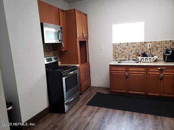 3rd image of 2344 JANETTE Street