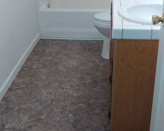 2nd image of 435 W H St