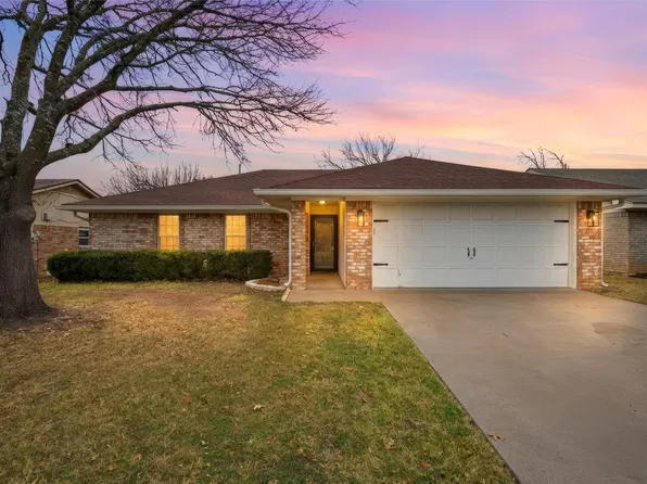 2120 Real Dr, Woodway, TX 76712