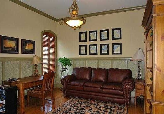 3rd image of 100 Blackwater Cir
