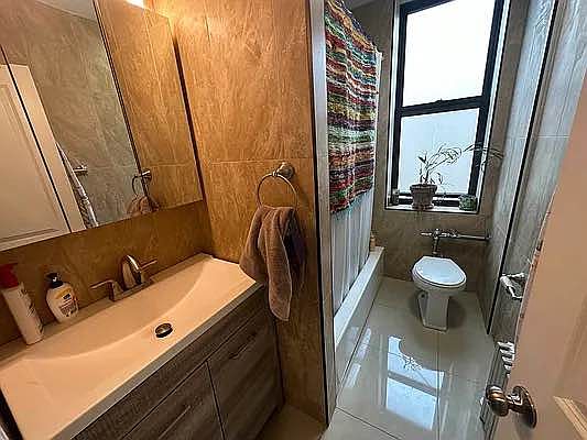 3rd image of 240 Crown St APT 6M