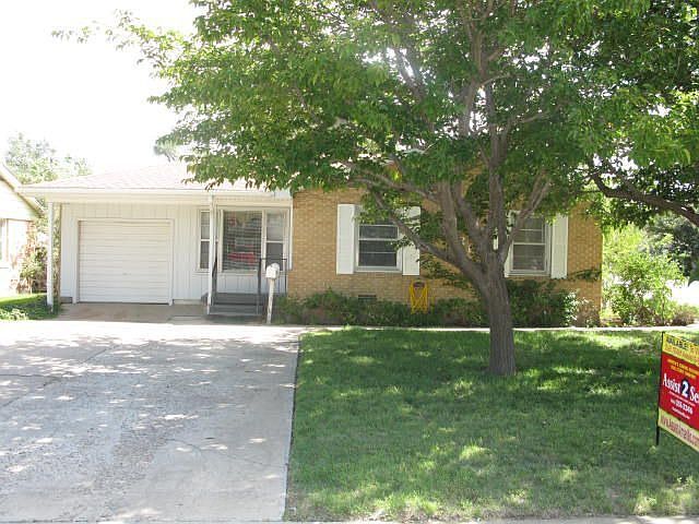 1st image of 3321 Lynette Dr