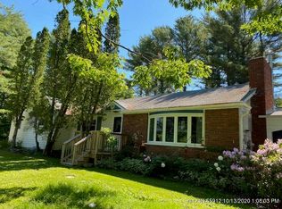 52 Atwood Rd, Topsham, ME 04086