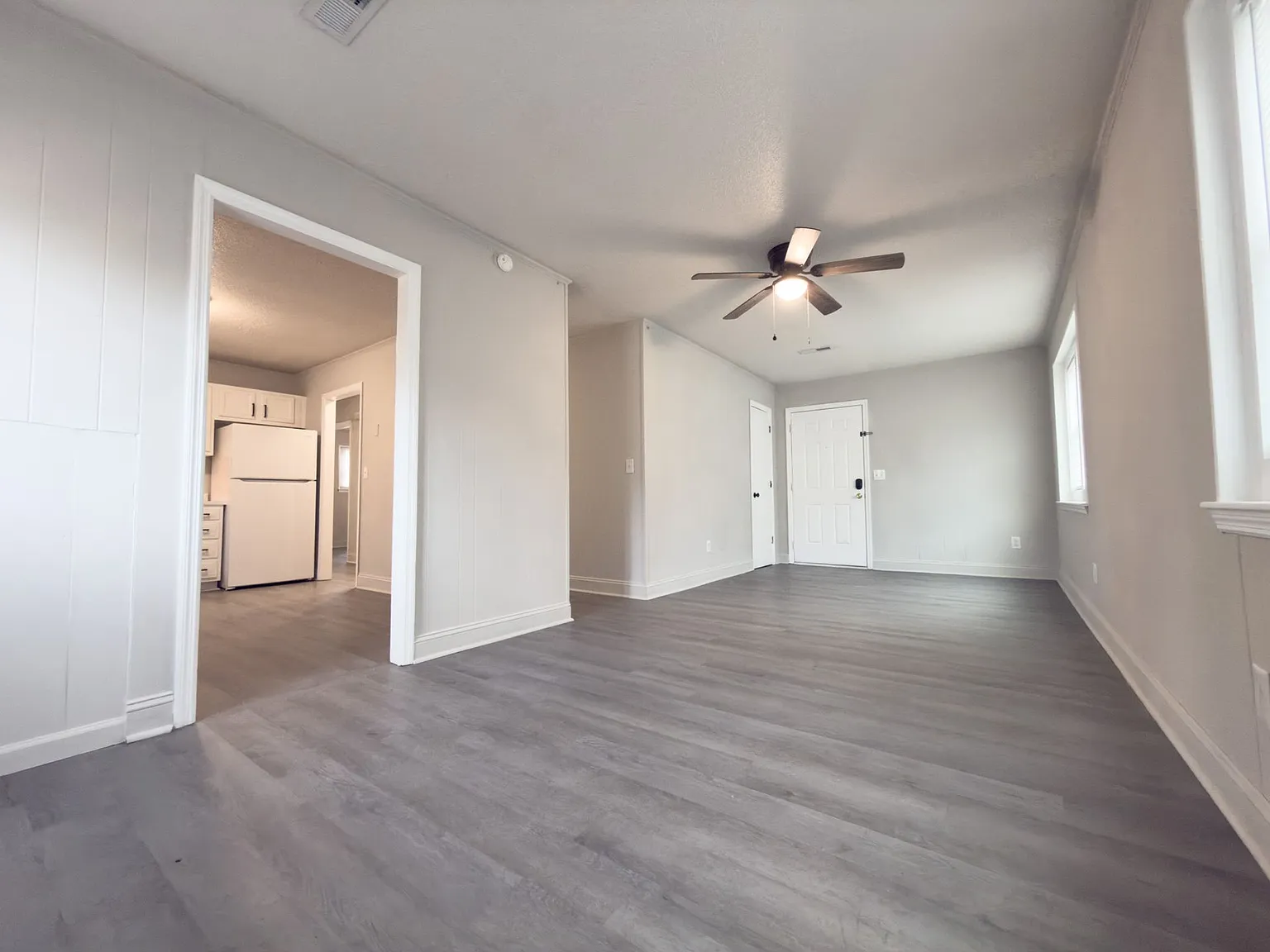 836 White Oak Dr — Photo 4