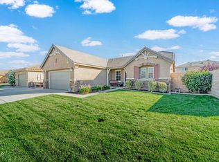 6134 Stillmeadow Ln, Lancaster, CA 93536