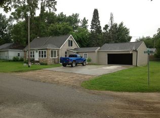 304 Rose St, Fenton, MI 48430