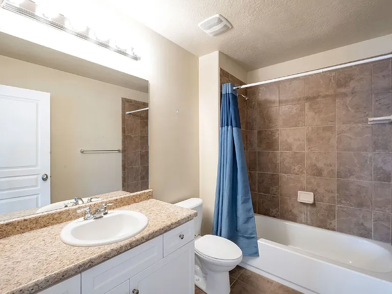 148 W 3360 N — Photo 31