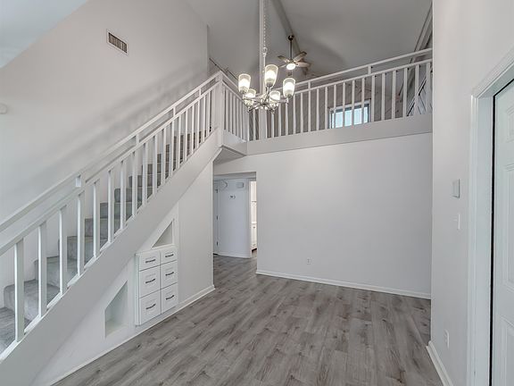 4th image of 3200 Langley Cir