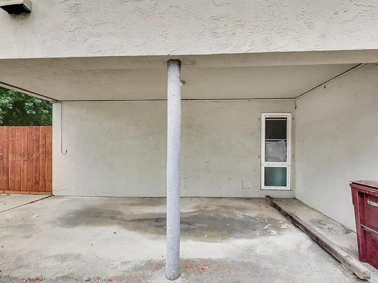 450 Alcatraz Ave #12 — Photo 20