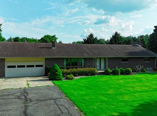 31565 Middle Crossing Rd, Dowagiac, MI 49047