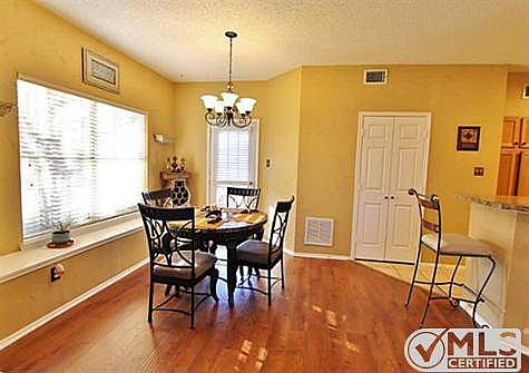 4th image of 6618 Wildhaven Dr