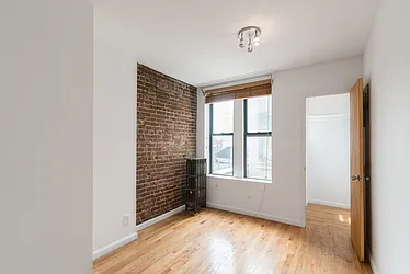 Rented by Bryan L Rozencwaig, LREB