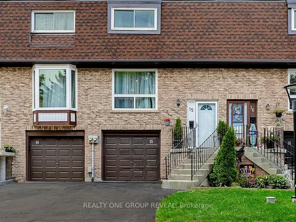 222 Pearson St Unit 15, Oshawa, ON L1G 7C6