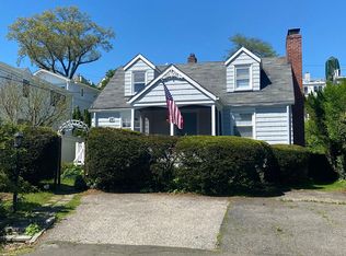 24 Sherwood Dr, Westport, CT 06880