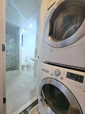 Rented by AZ REALTY NYC LLC | media 19