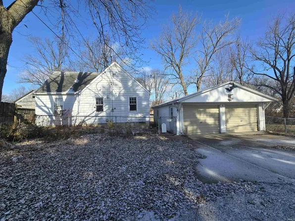 557 1/2 Sims St, Frankfort, IN 46041