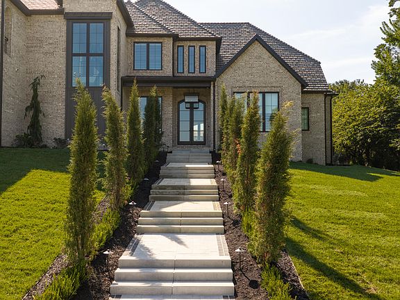 5th image of 3820 E Eaglescliffe Drive