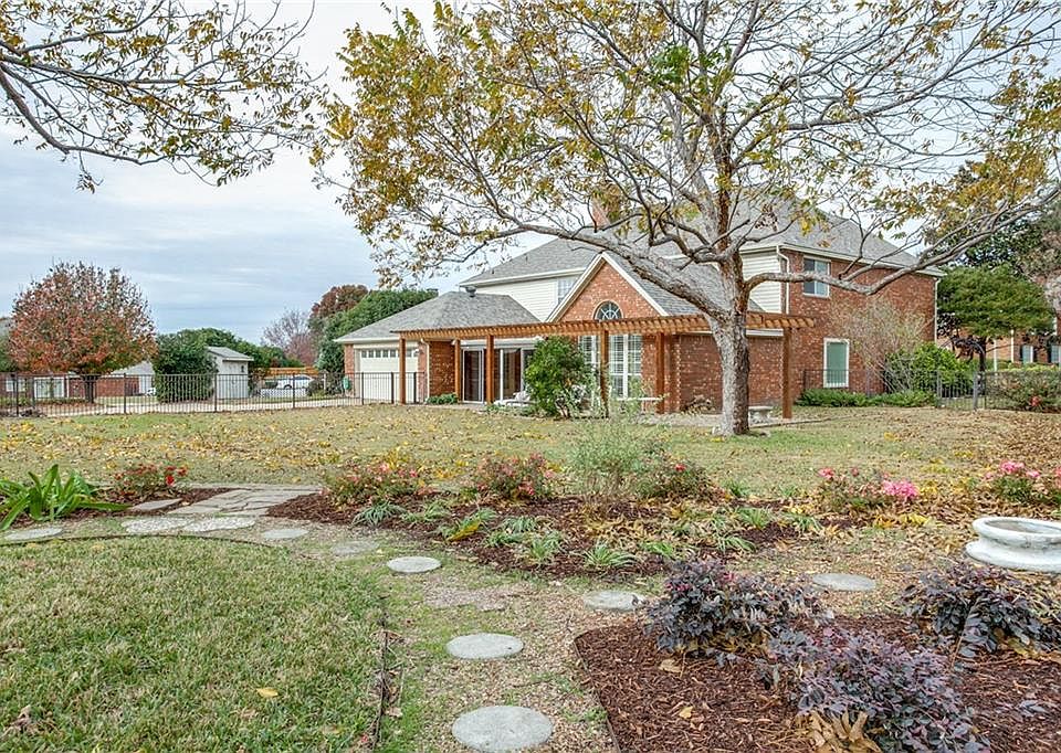 1st image of 1708 Wessex Cir