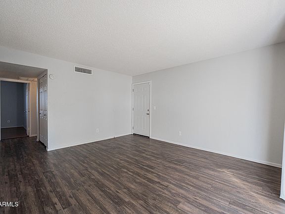 5th image of 616 S HARDY Drive #124