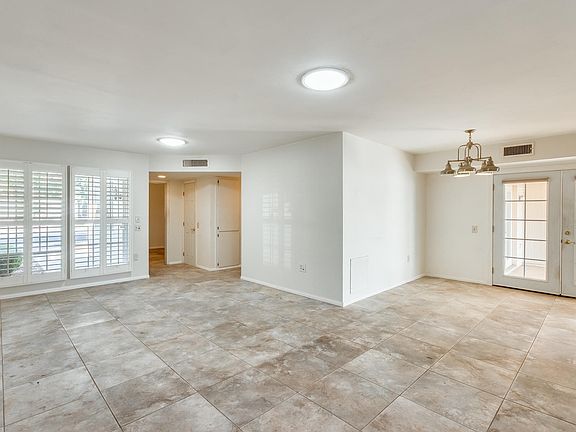 4th image of 10203 W Ocotillo Dr