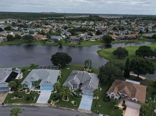 2115 Sterling Glen Ct, Sun City Center, FL 33573