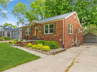 2121 40th Pl, Des Moines, IA 50310