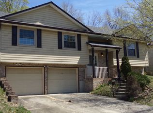 173 Skyline Dr, Radcliff, KY