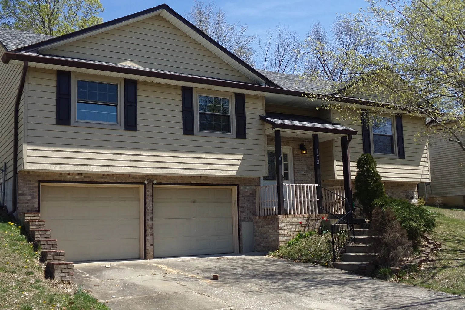 173 Skyline Dr photo 1