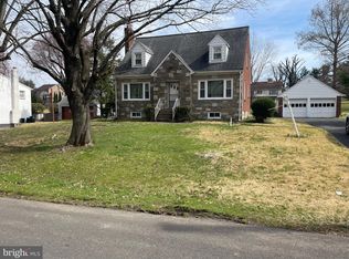 25 Springdale Ave, Huntingdon Valley, PA 19006