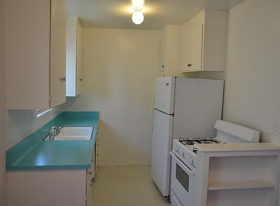3rd image of 741 S New Hampshire Ave APT 10