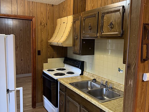 5th image of 405 Slater St #8