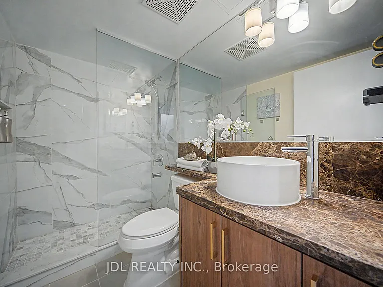 31 Brunel Ct #Townhouse 8 — Photo 22