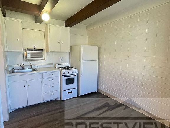 3rd image of 365 E Vine St #8