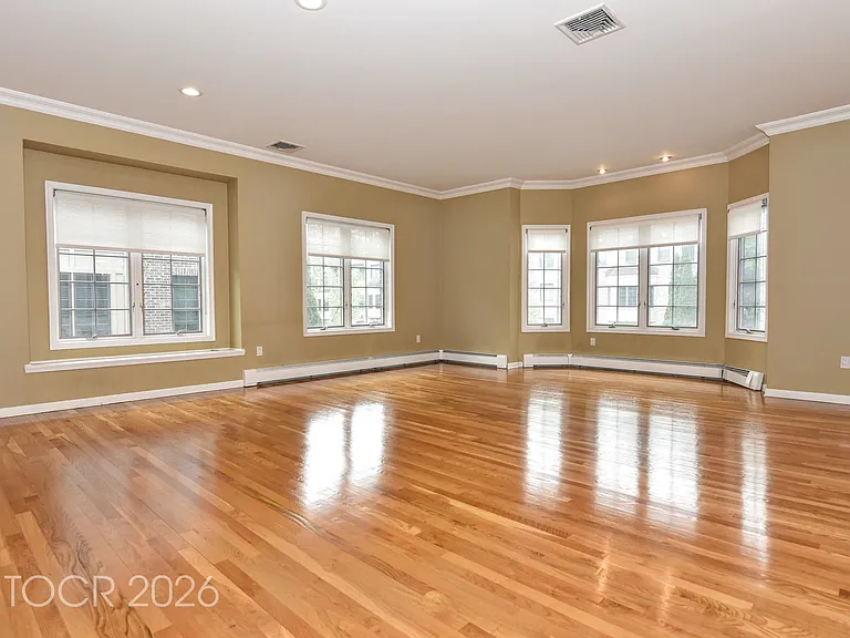15 Sherbrooke Ct — Photo 9