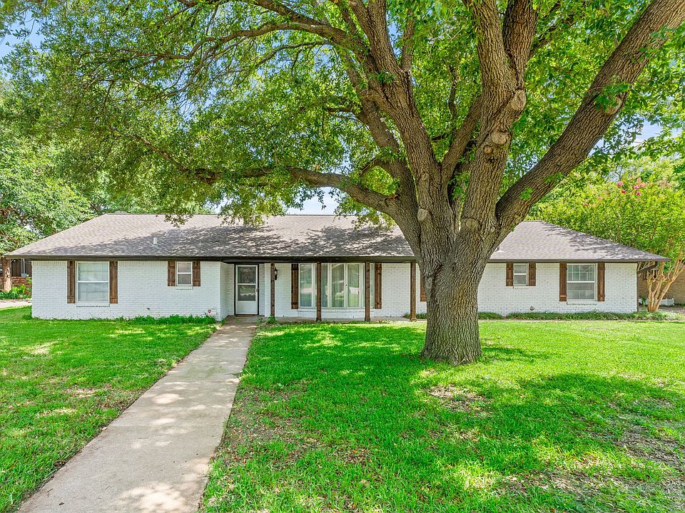 1st image of 429 Mimosa Dr