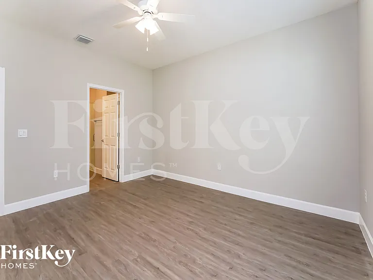 3247 Halblum Ave SE — Photo 10