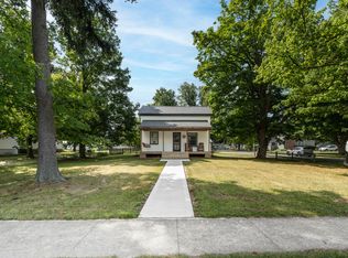 208 E Broadway St, Woodland, MI 48897