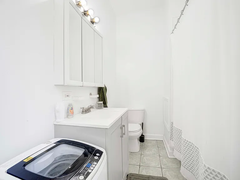 4763 N Lincoln Ave #3F — Photo 8