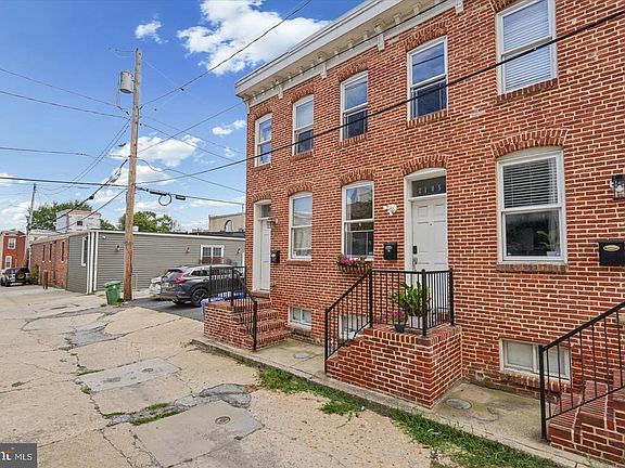 2nd image of 2105 E Lamley St