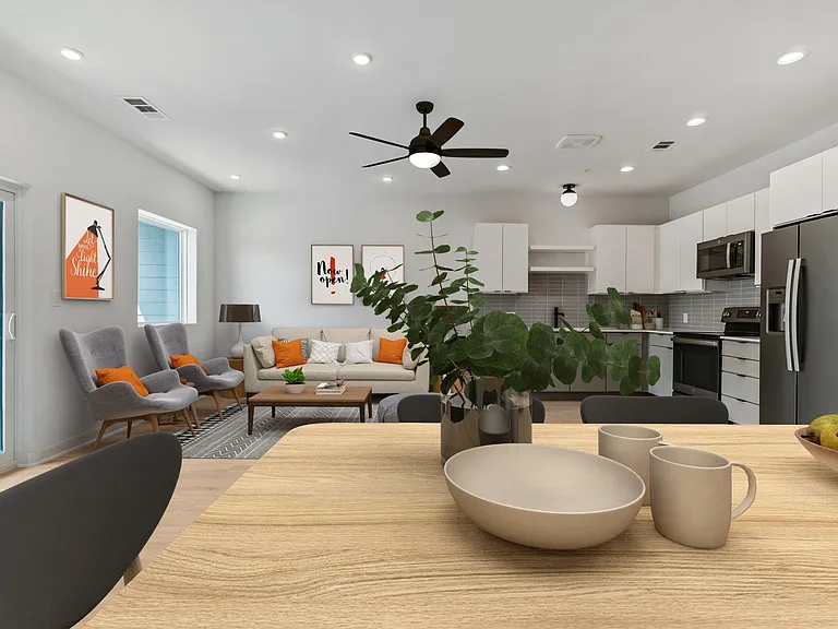100 W Mockingbird Ln — Photo 4