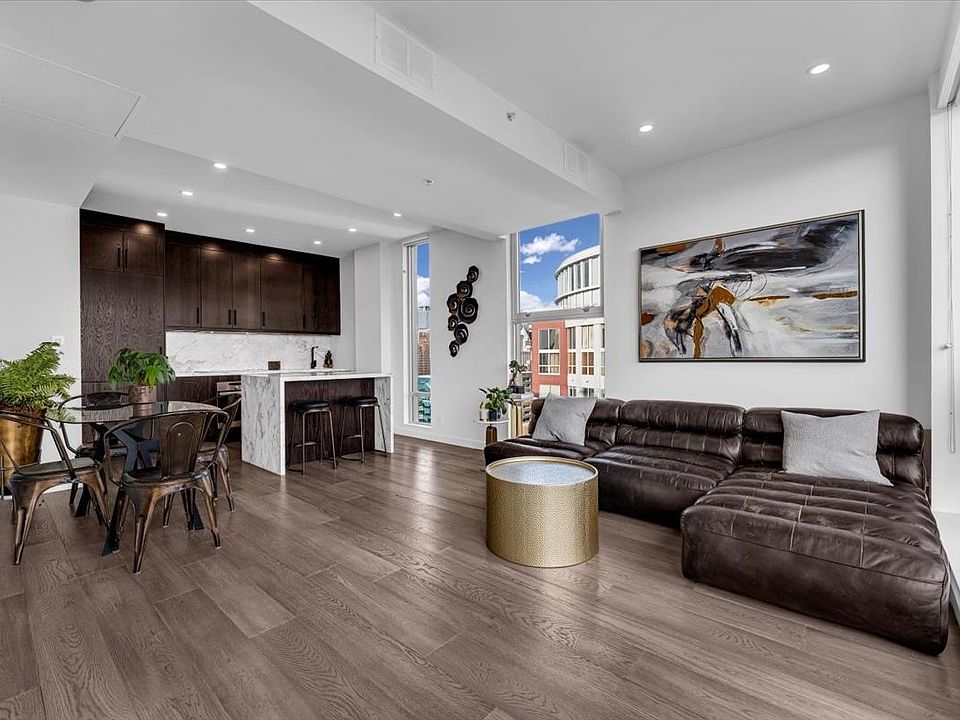 1st image of 999 Seymour St #Penthouse 2502