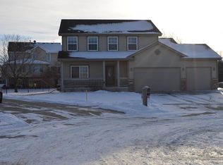 302 NW Horizon Ct, Ankeny, IA 50023