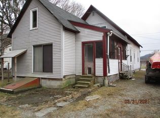 33 Bridge St, Windsor, VT 05089