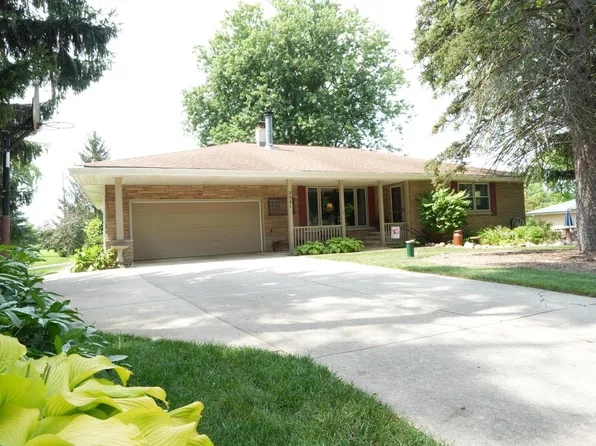 9941 South Mcgraw DRIVE, Oak Creek, WI 53154