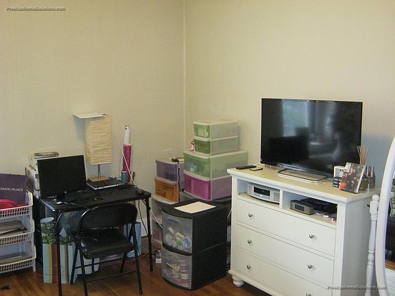 3rd image of 223 Essex St APT 24