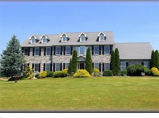 6097 Oley Turnpike Rd, Oley, PA 19547