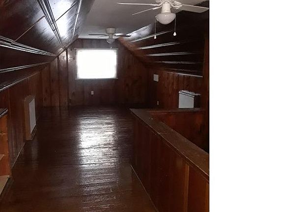 2nd image of 2342 Hiawatha Park Dr